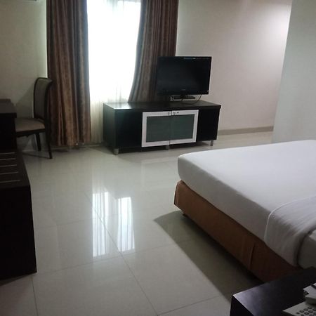 Manise Hotel 암본 외부 사진
