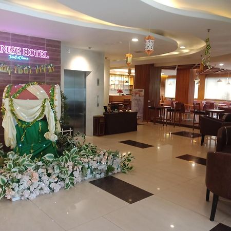 Manise Hotel 암본 외부 사진