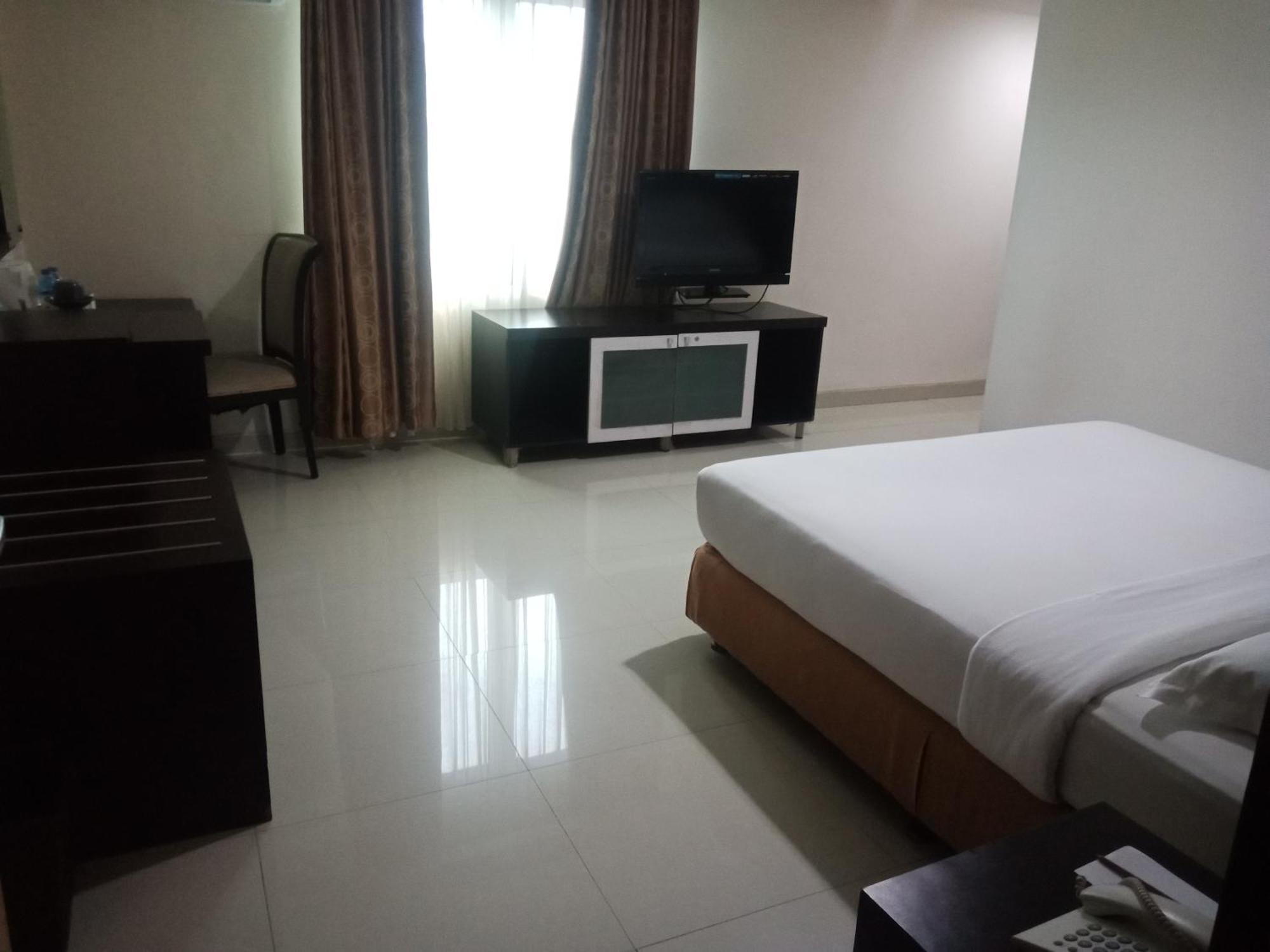 Manise Hotel 암본 외부 사진