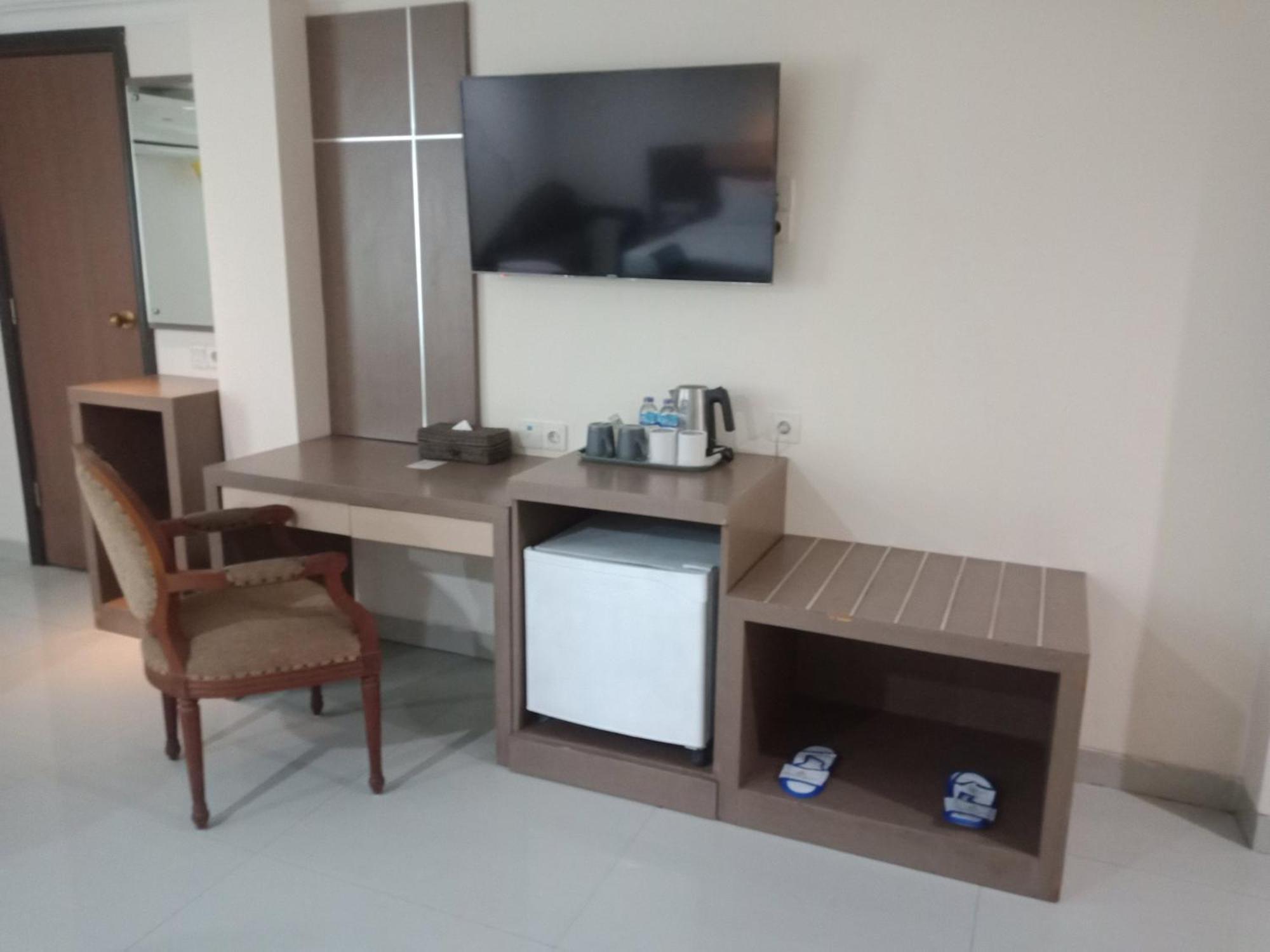 Manise Hotel 암본 외부 사진