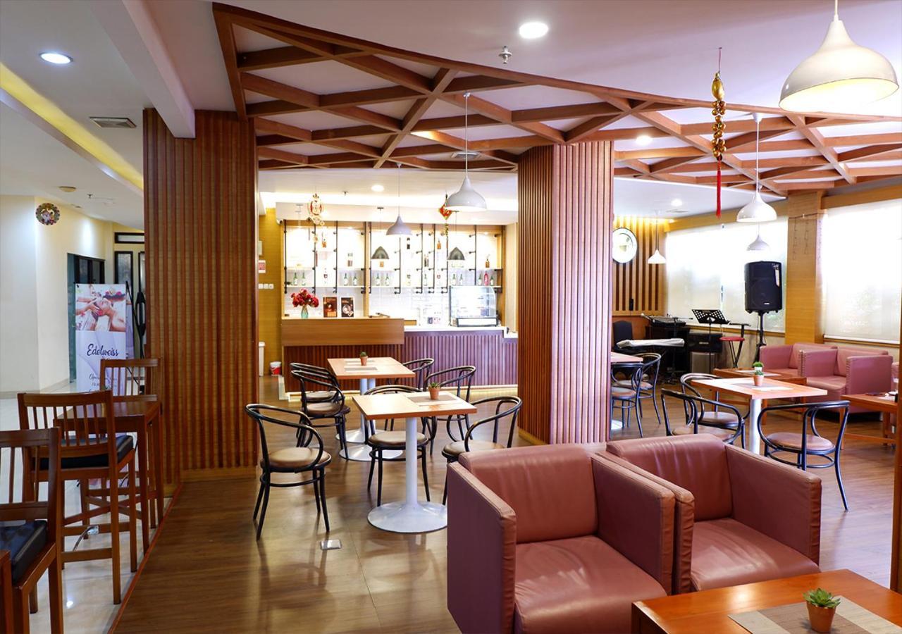 Manise Hotel 암본 외부 사진