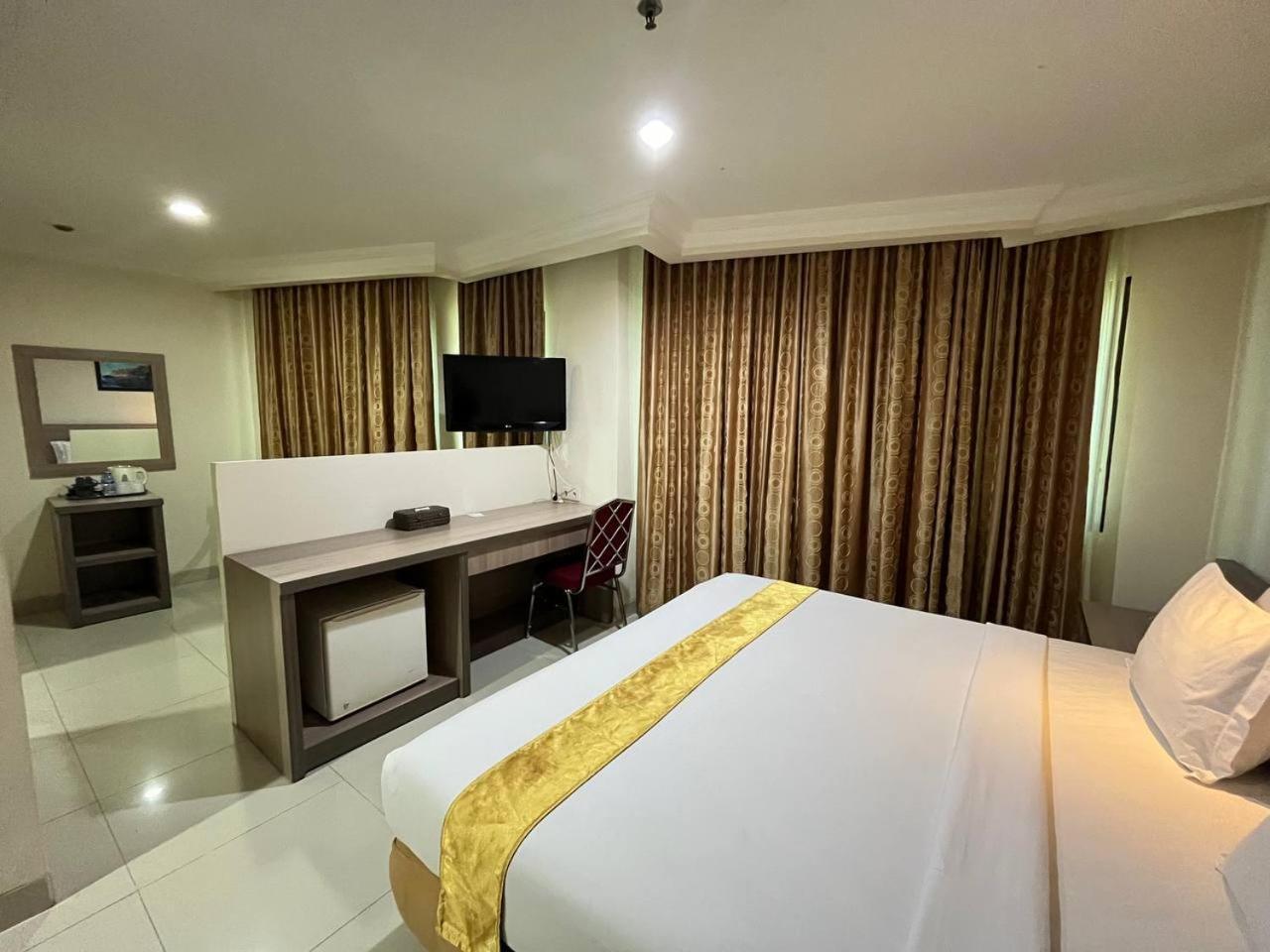 Manise Hotel 암본 외부 사진