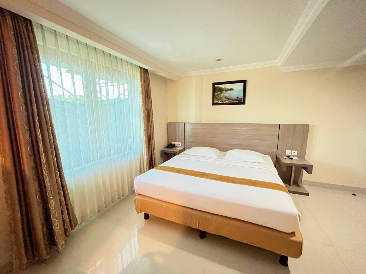 Manise Hotel 암본 외부 사진